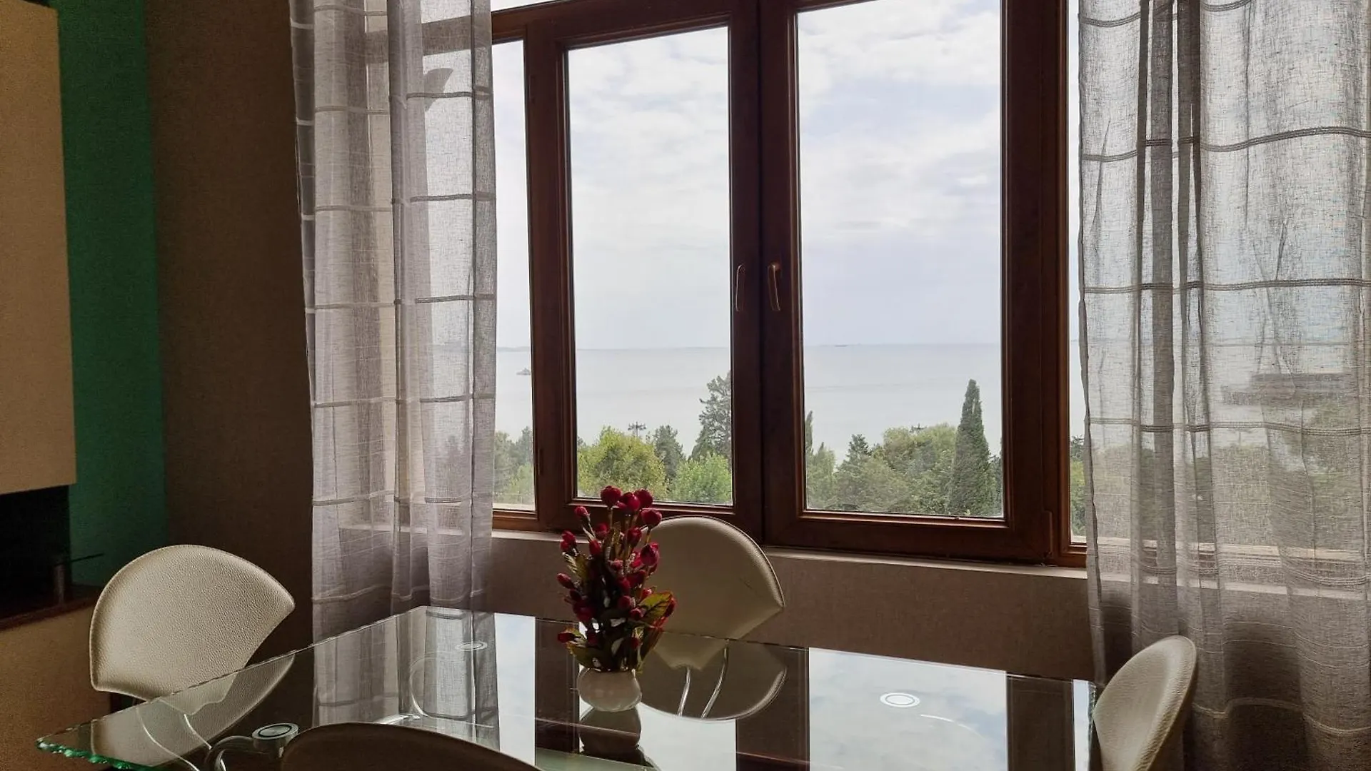 Maiden Seaside Apartment Baku